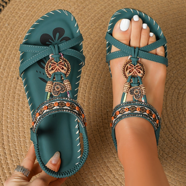 Vienna | Detailed Charm Sandals
