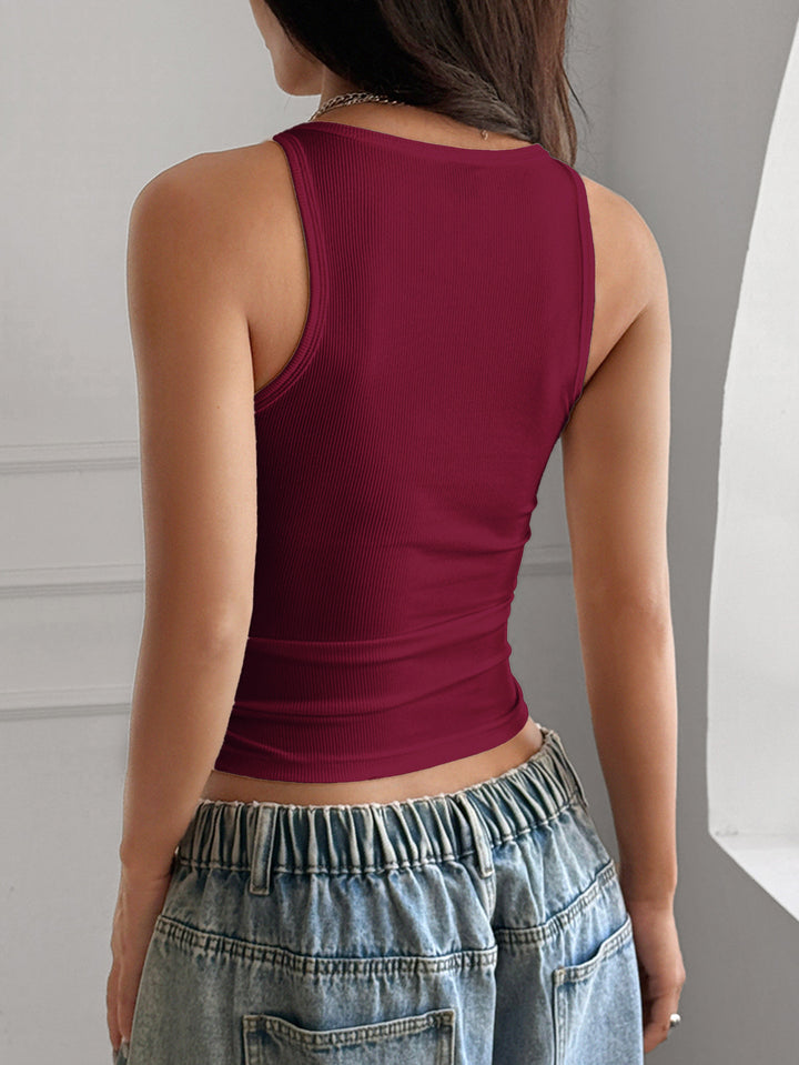 Roxanne | Crop