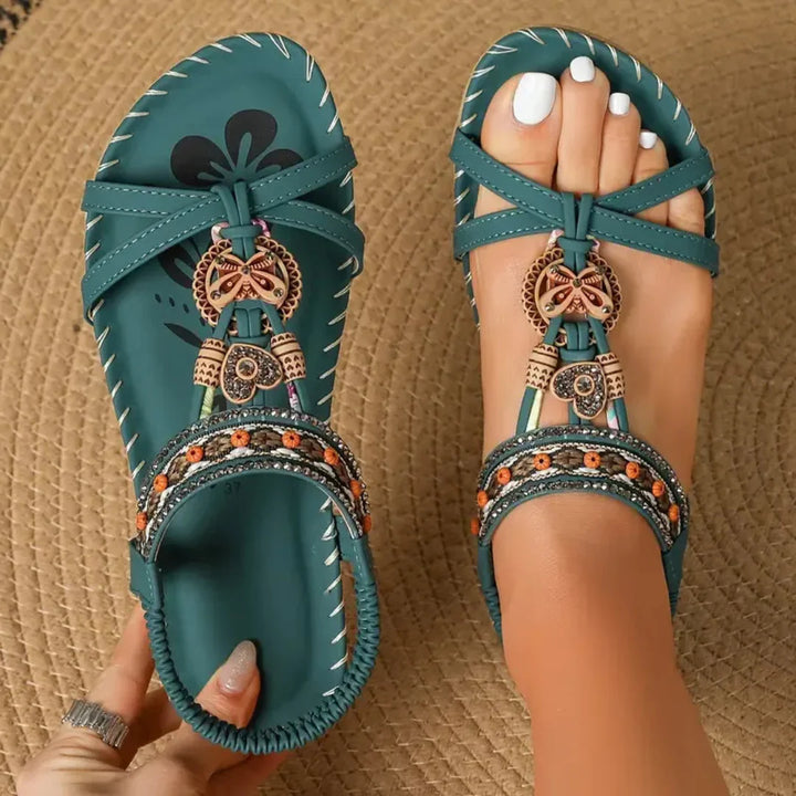 Vienna | Detailed Charm Sandals